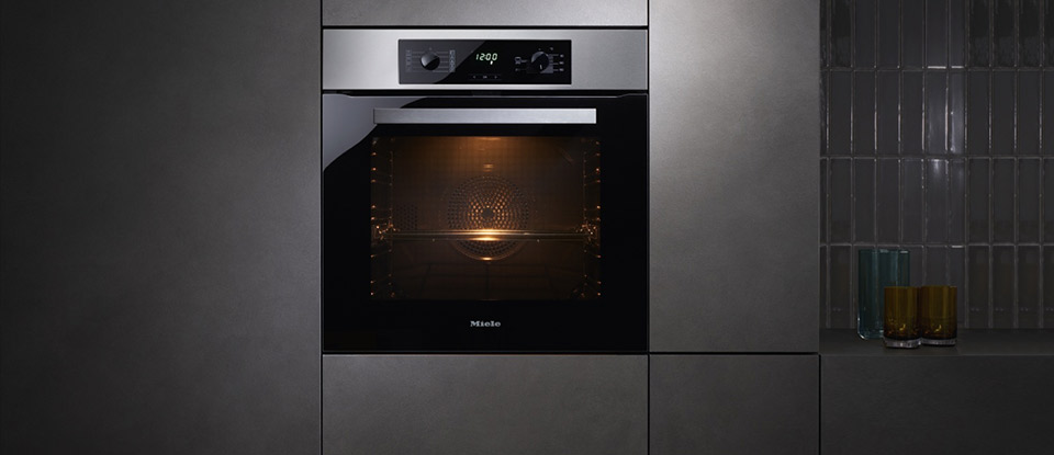 miele_104_02_59036_ACTIVE_BACKOFEN_960x415_v01.jpg